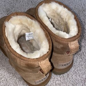 UGG MINI BOOTIES CHESTNUT